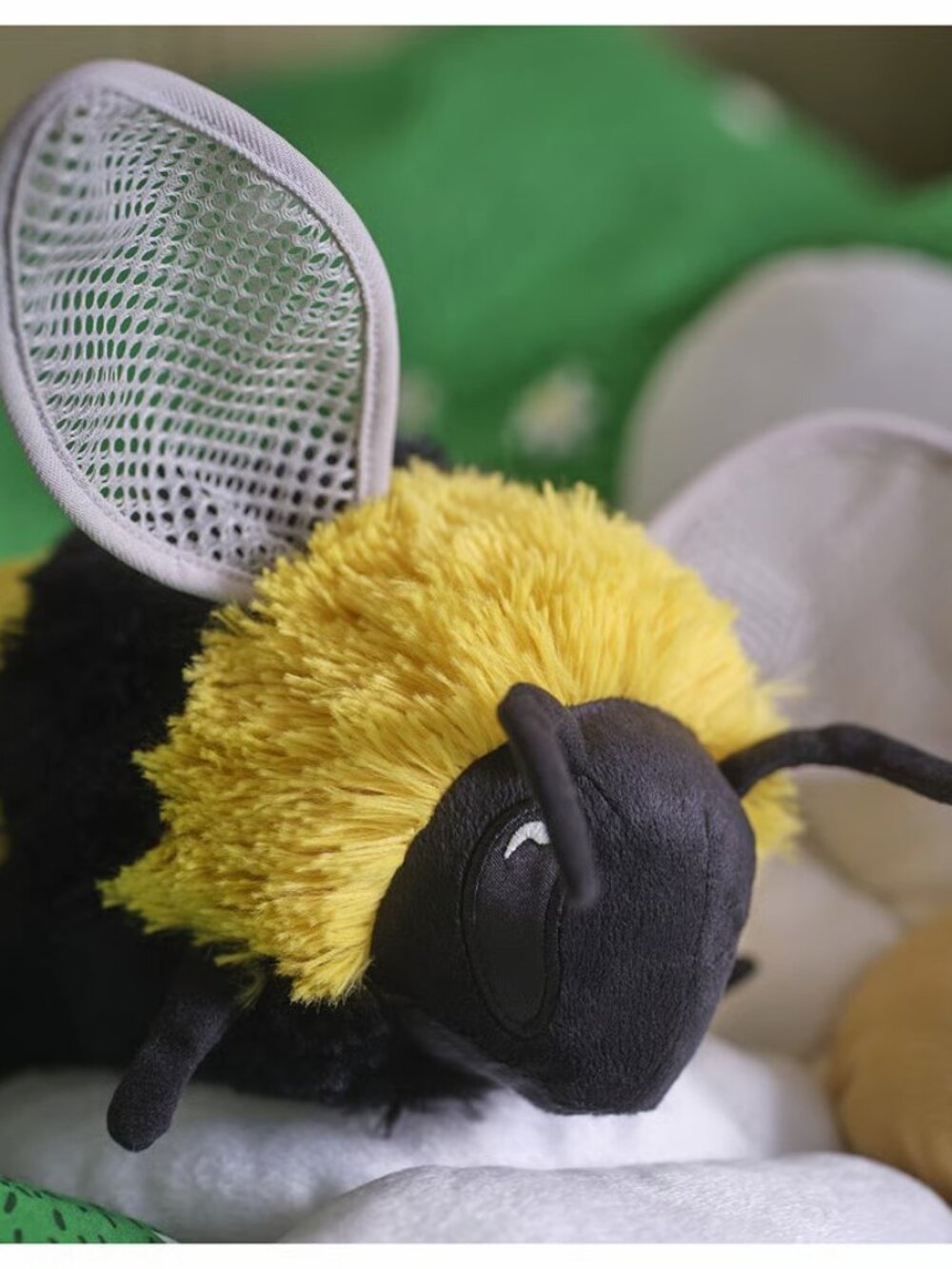 New IKEA SKOGSDUVA Bumblebee 8.25" Soft Toy Black /Yellow NWT - Picture 2 of 3
